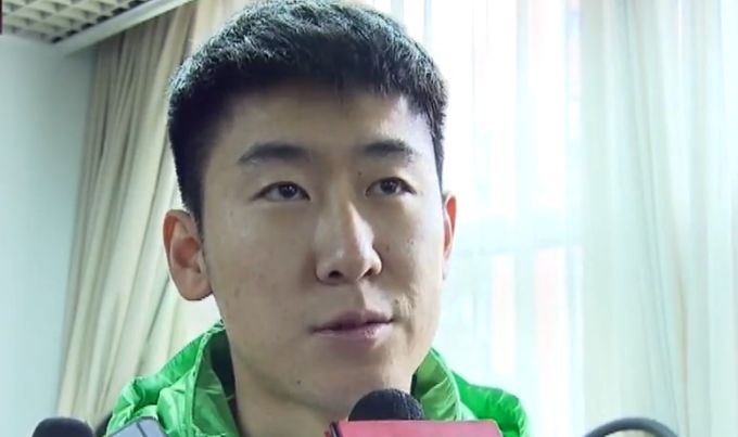 精品在线第一页