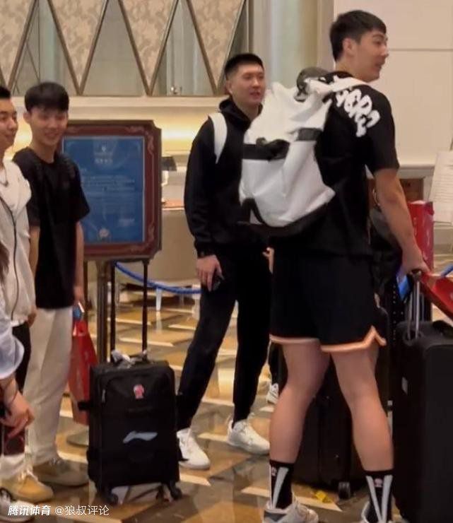 成人综合国产乱在线