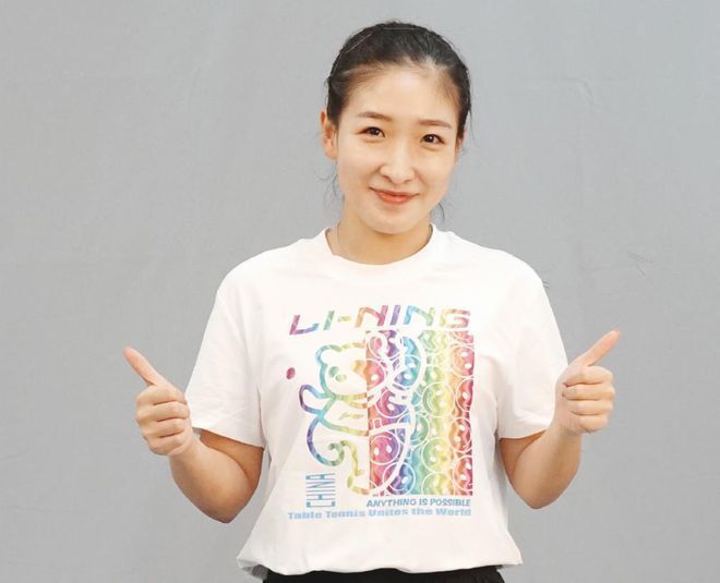 伊人涩涩