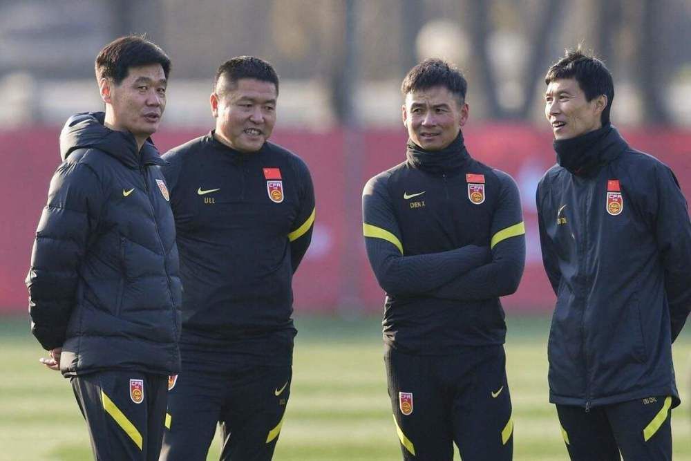 伊人青青操